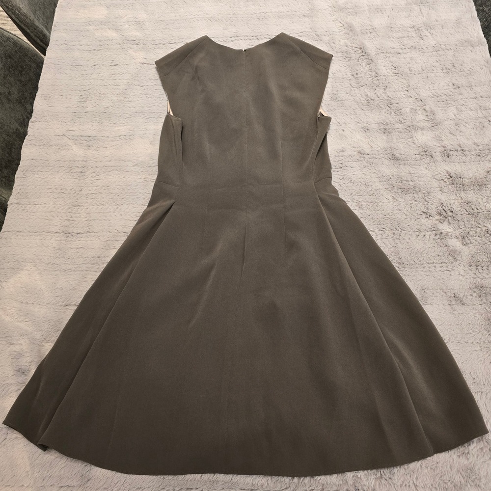 Theory Pleated Cap Sleeve Dress Classic Crepe Olive Brown V-Neck Size 6 I0709602 - Picture 4 of 5